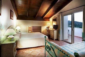 Colonna Beach Hotel And Residence Marinella  Buitenkant foto